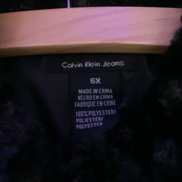 Girls black super soft fancy warm coat 6x and in excellent condition. - Picture 2 of 7